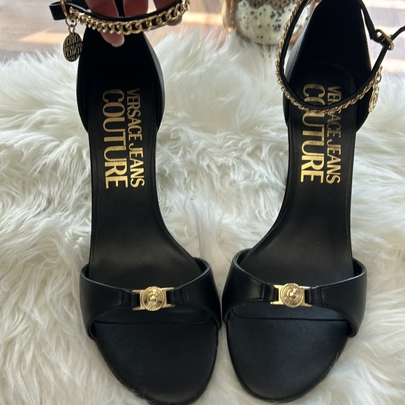 Versace Jeans Couture heels size 41 us size 10 in good condition - Picture 4 of 8